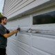 Need garage door repair in Taylor