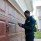 Need garage door repair in Taylor