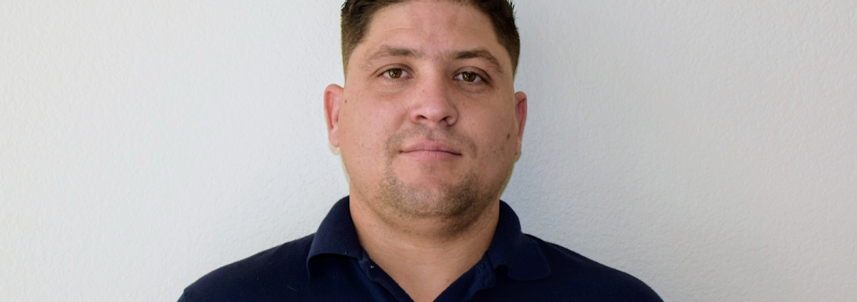 R&Y Garage Door Repair technician